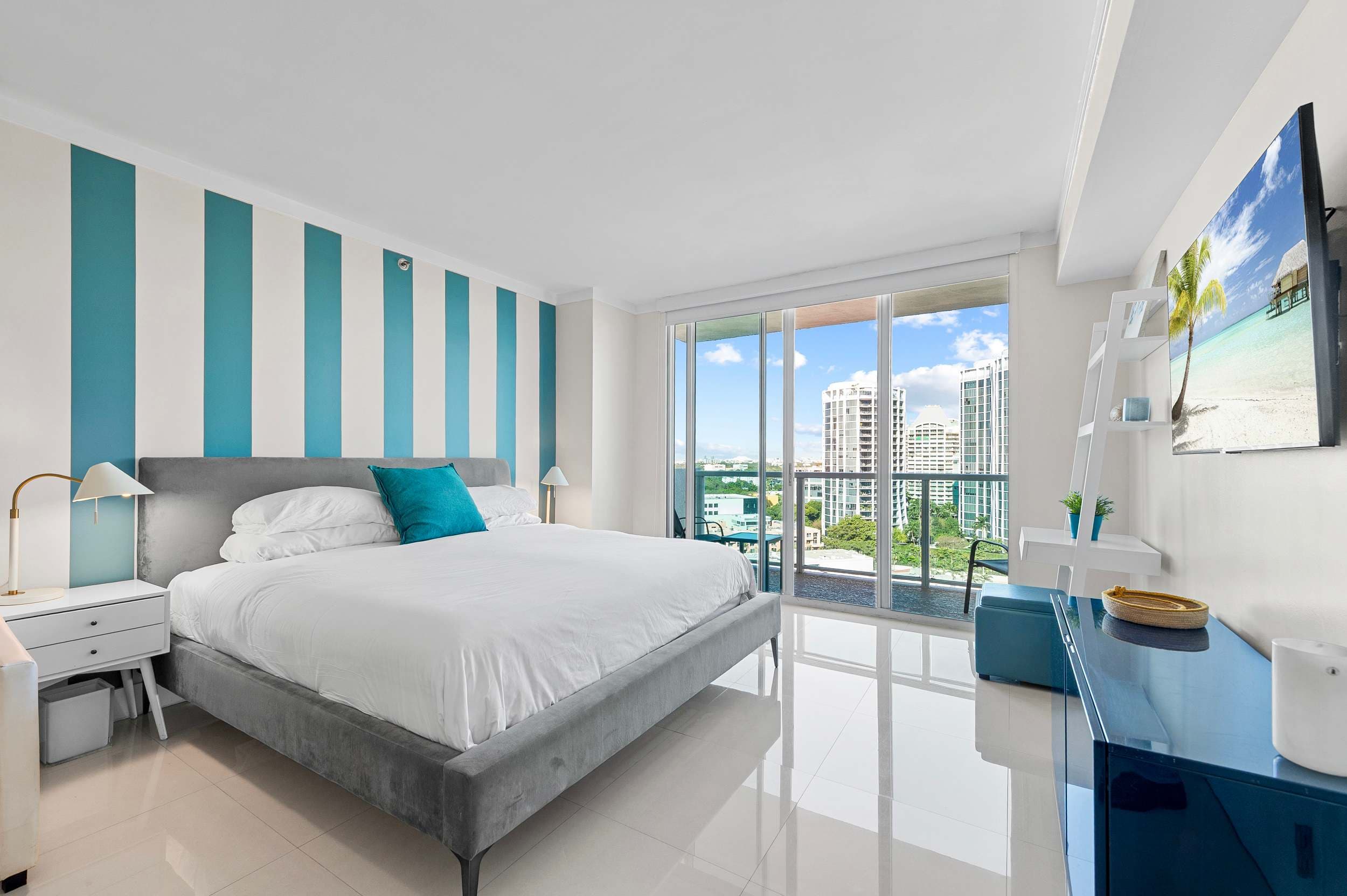 Bright Bedroom with Private Balcony Access