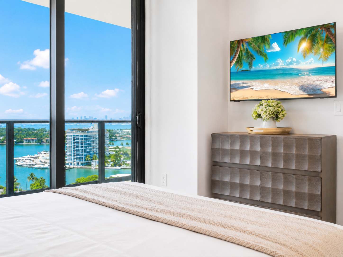72 Park Luxury Condo with Resort Amenities