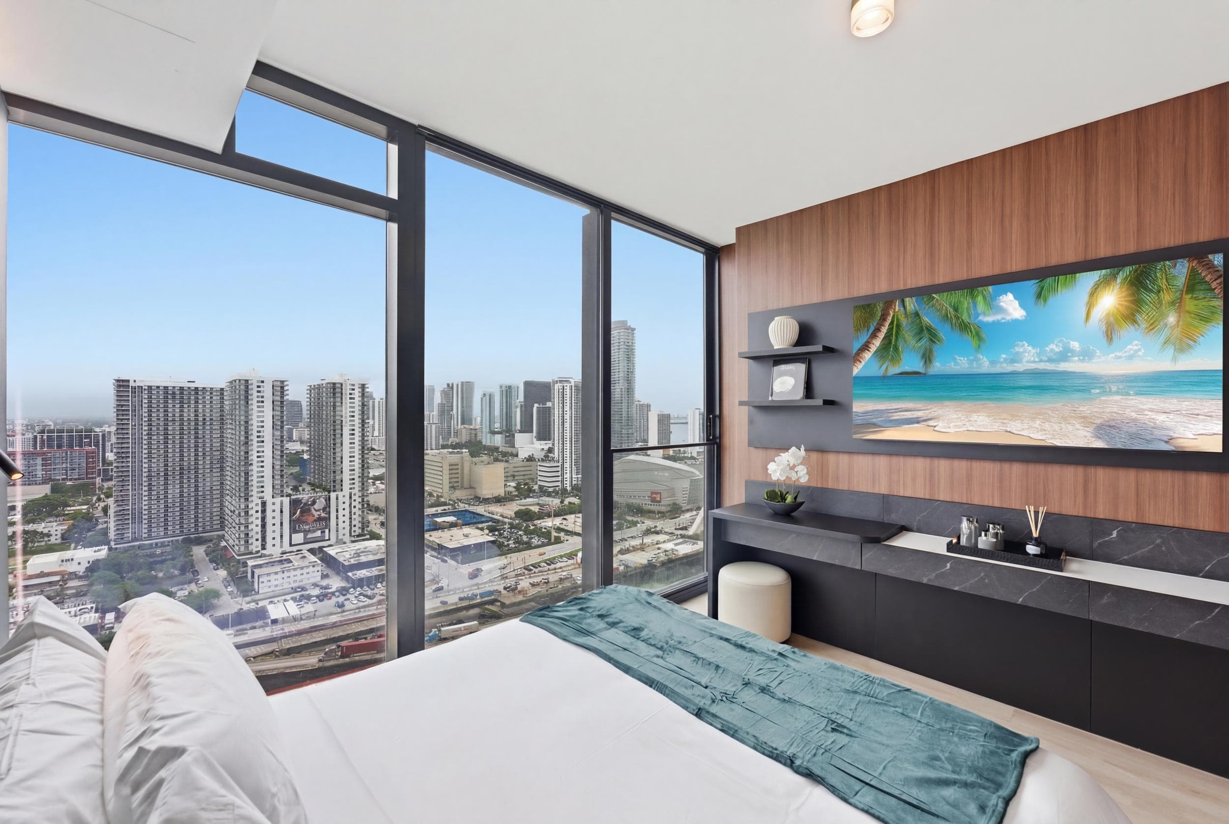 Deluxe E11EVEN Suite with Elite Amenities