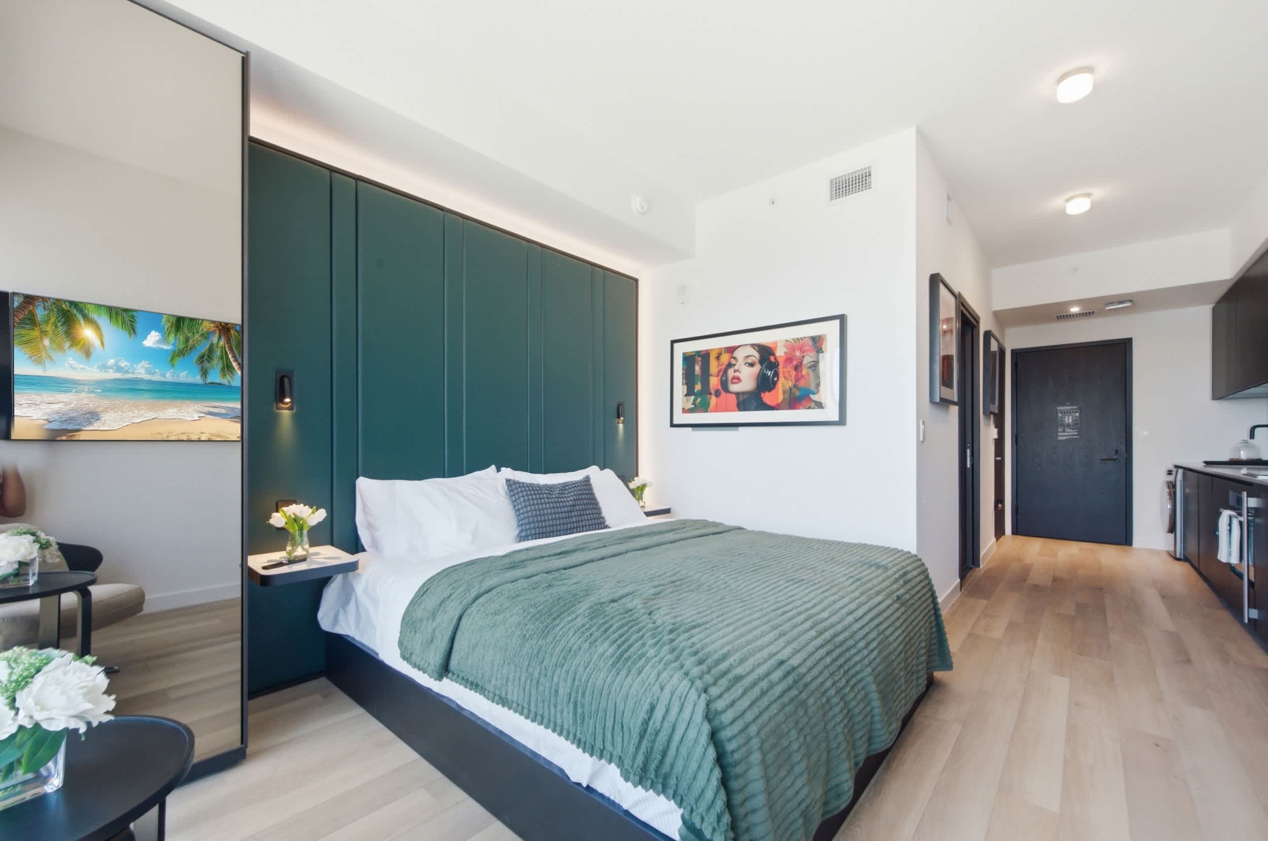 Deluxe E11EVEN Suite with Elite Amenities