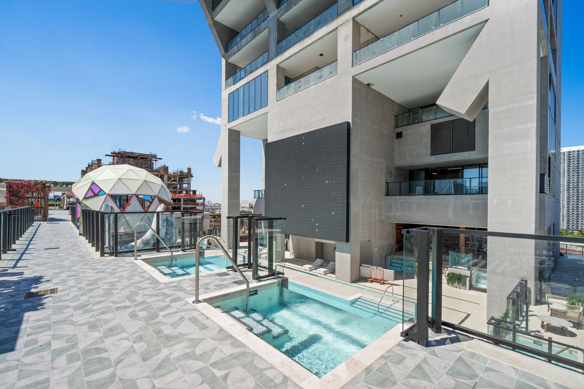 35th Floor E11EVEN Retreat w/ Skyline & Bay Views