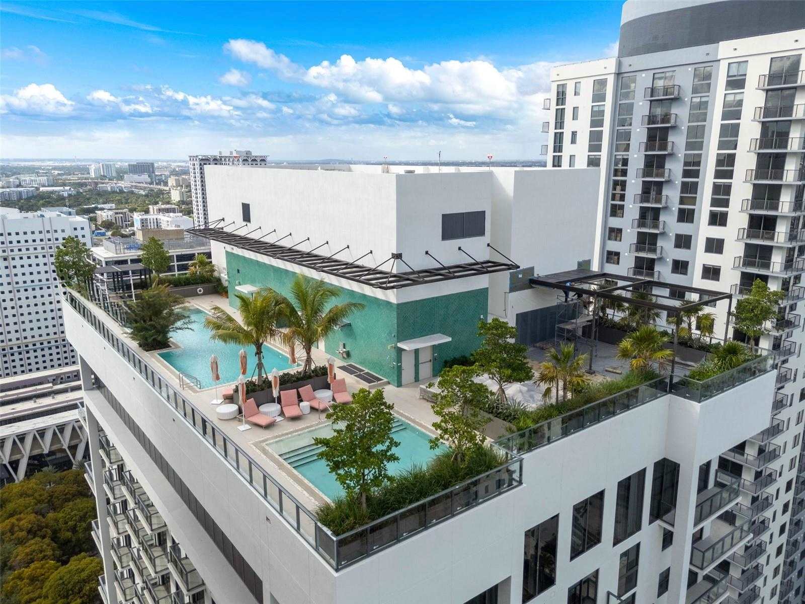 Modern Downtown Miami Retreat with Private Balcony