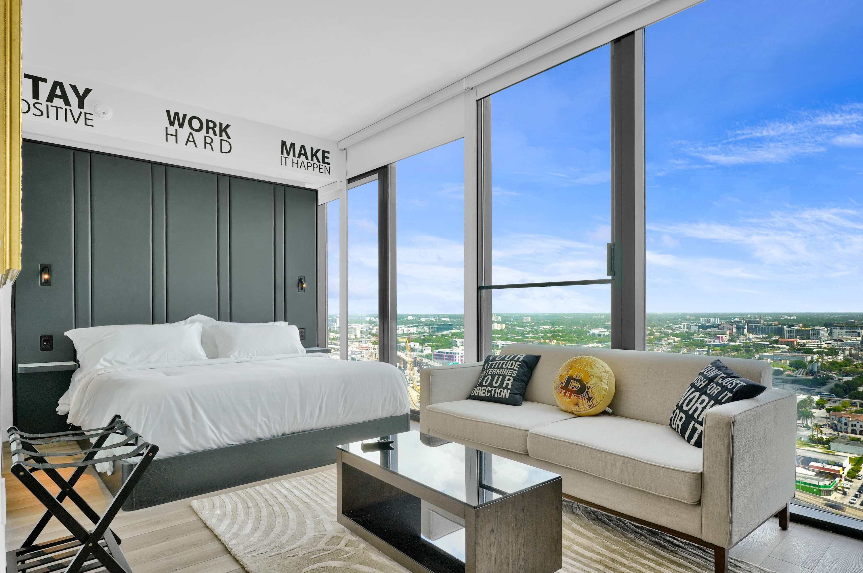 Luxury Downtown Miami Studio with Resort Amenities