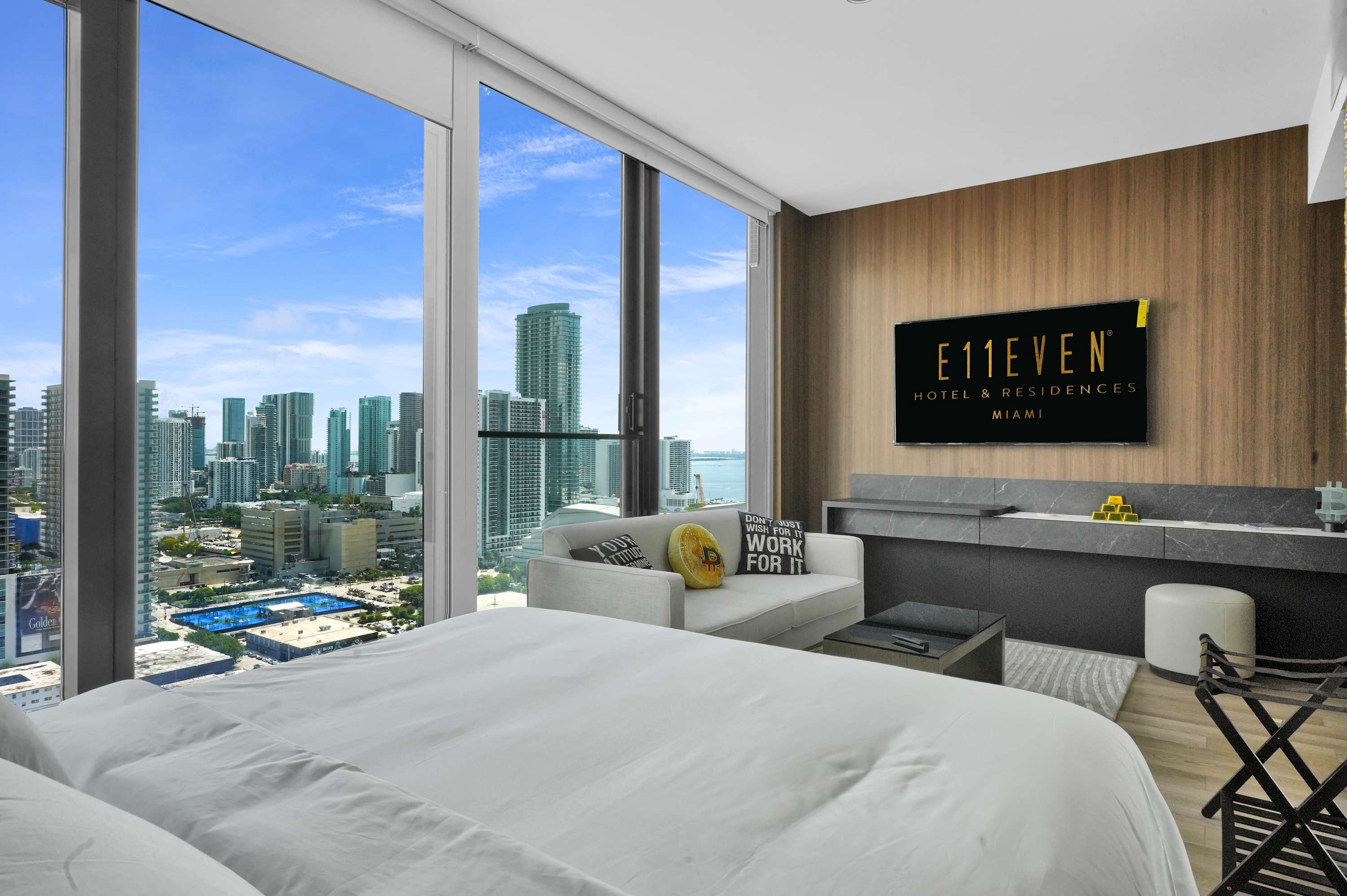 Luxury Downtown Miami Studio with Resort Amenities