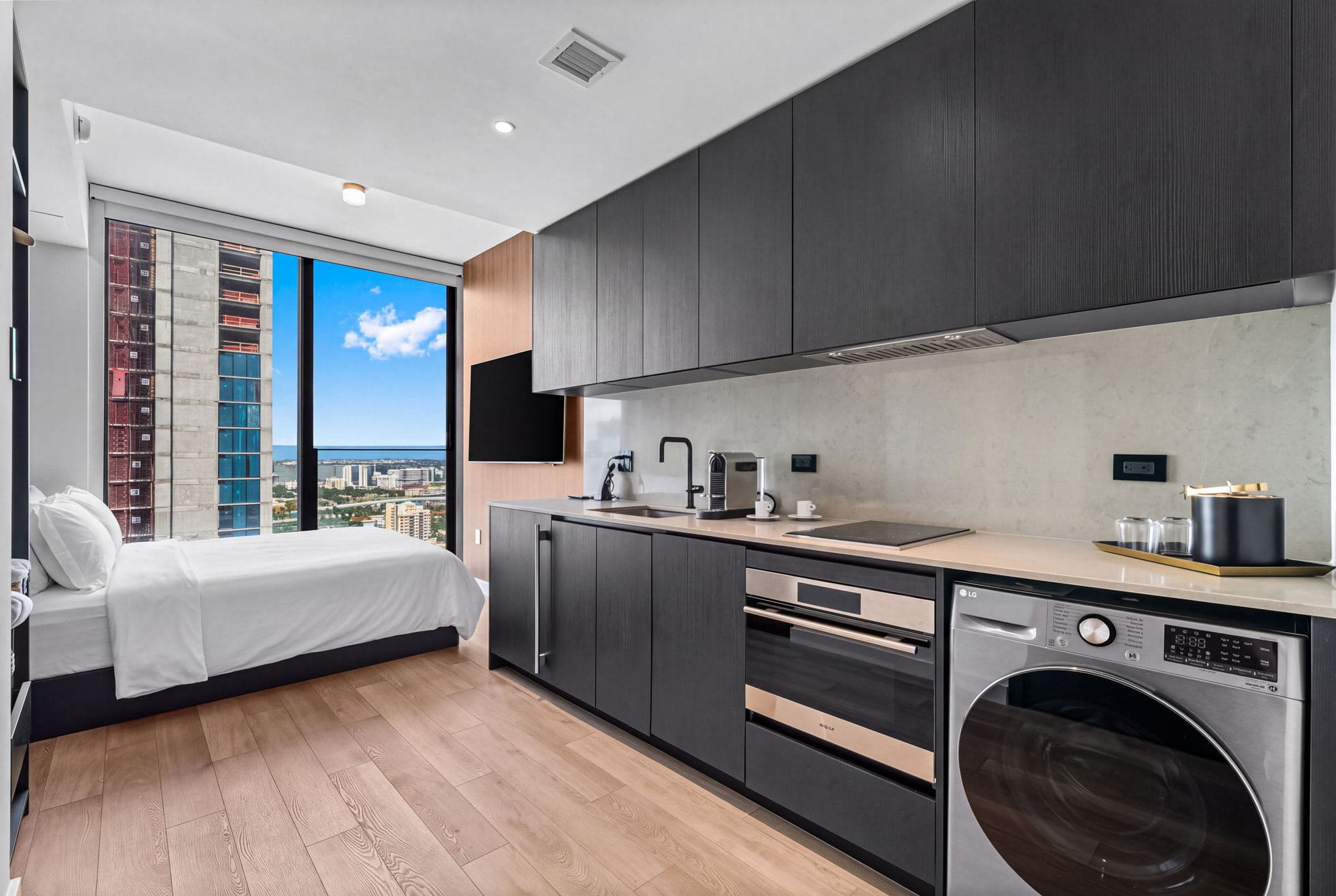 Luxury Studio at E11EVEN Residences Rooftop Pool