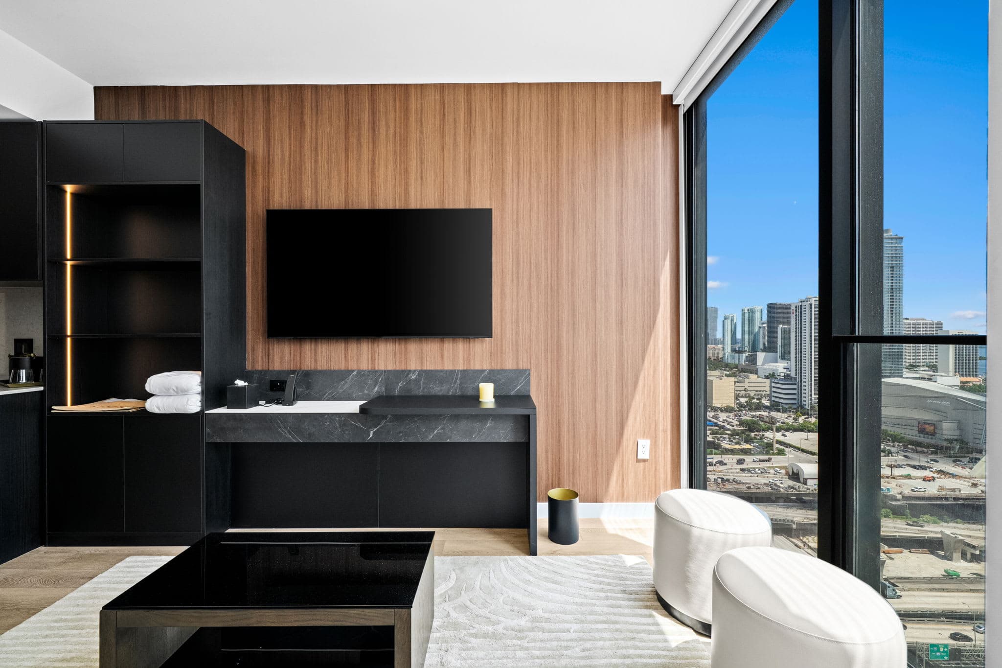 Luxury E11EVEN Suite with Elite Pool & Views