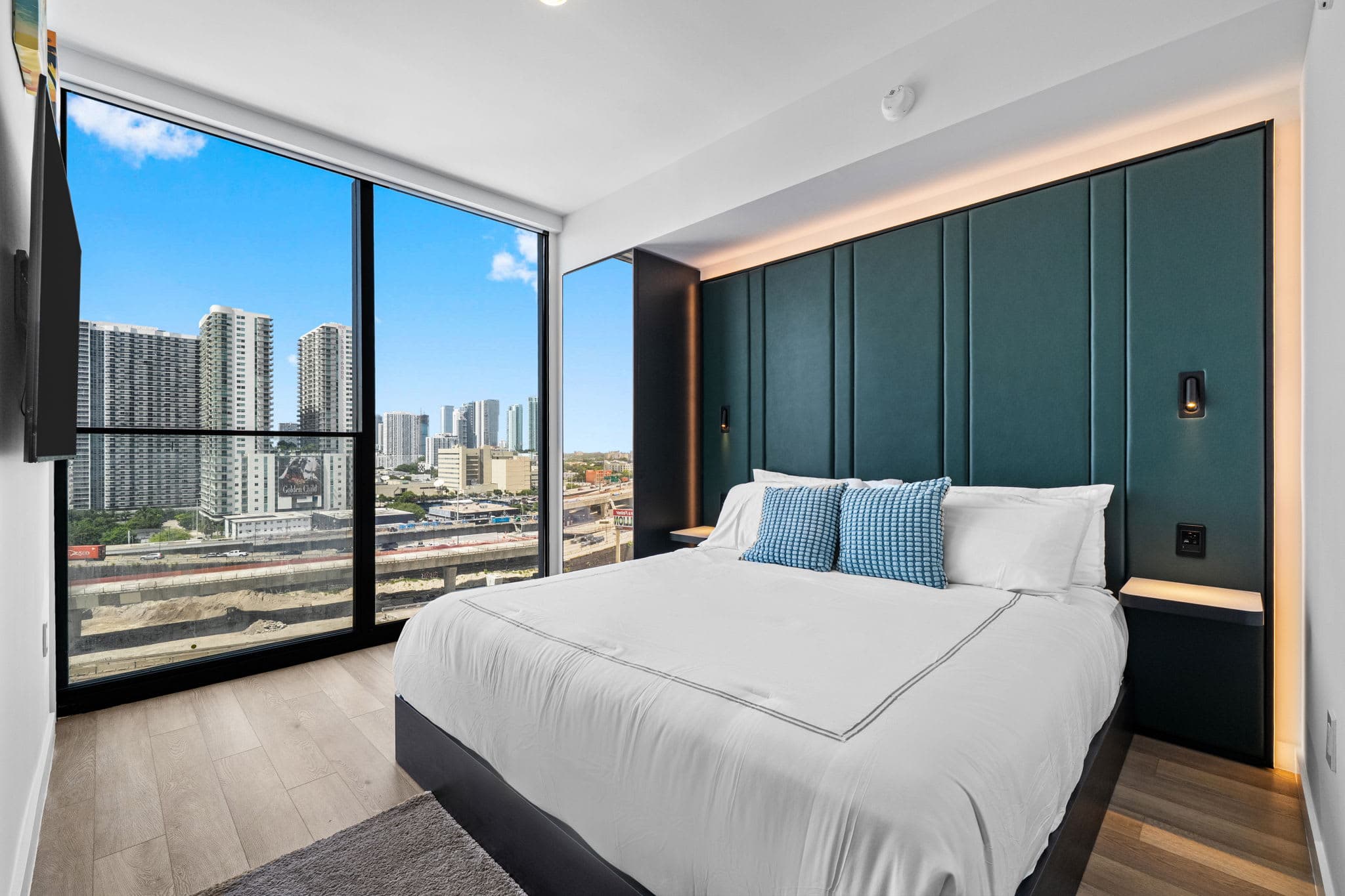 15th Floor E11EVEN Retreat Near Miami Worldcenter