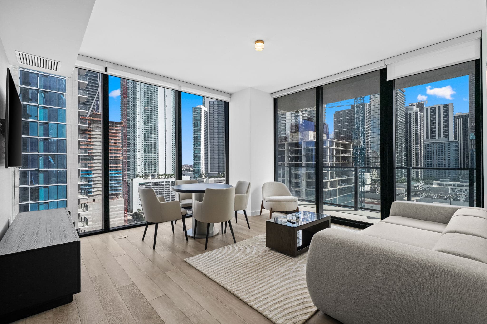 22nd Floor E11EVEN Combined Suite Pool + City View