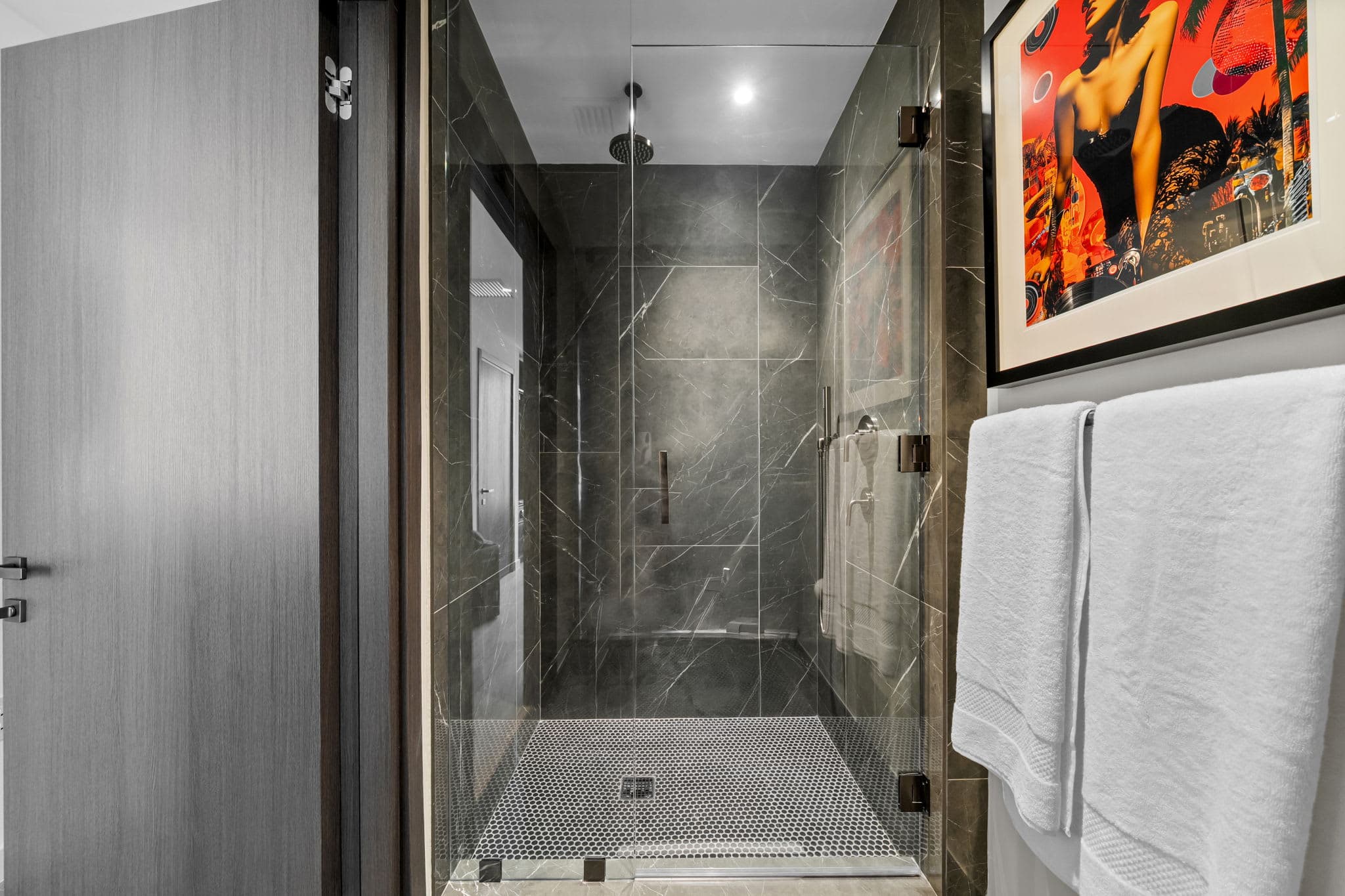 Elite E11EVEN Condo with Rooftop Pool & Resort Gym