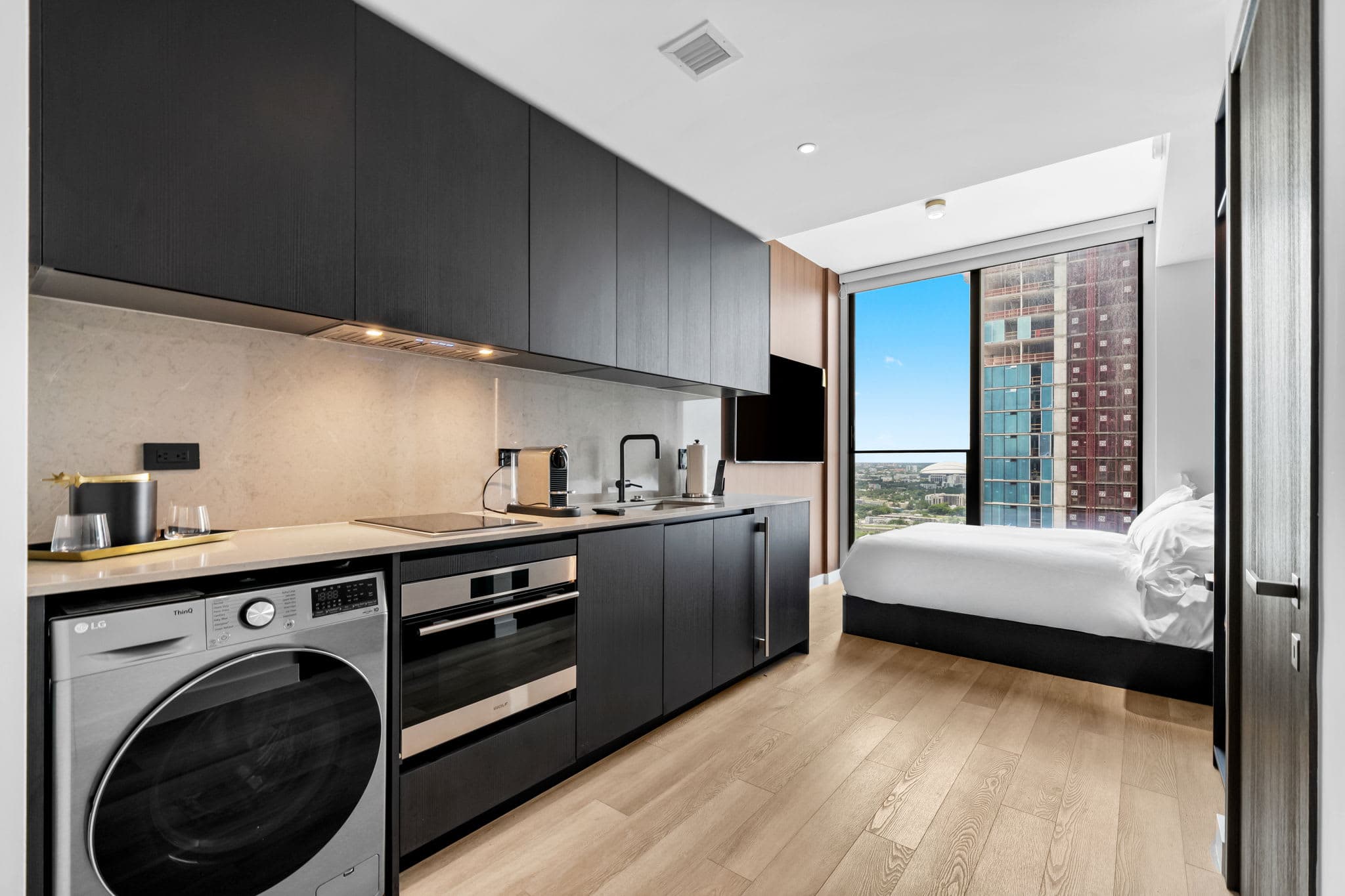 Elite E11EVEN Condo with Rooftop Pool & Resort Gym