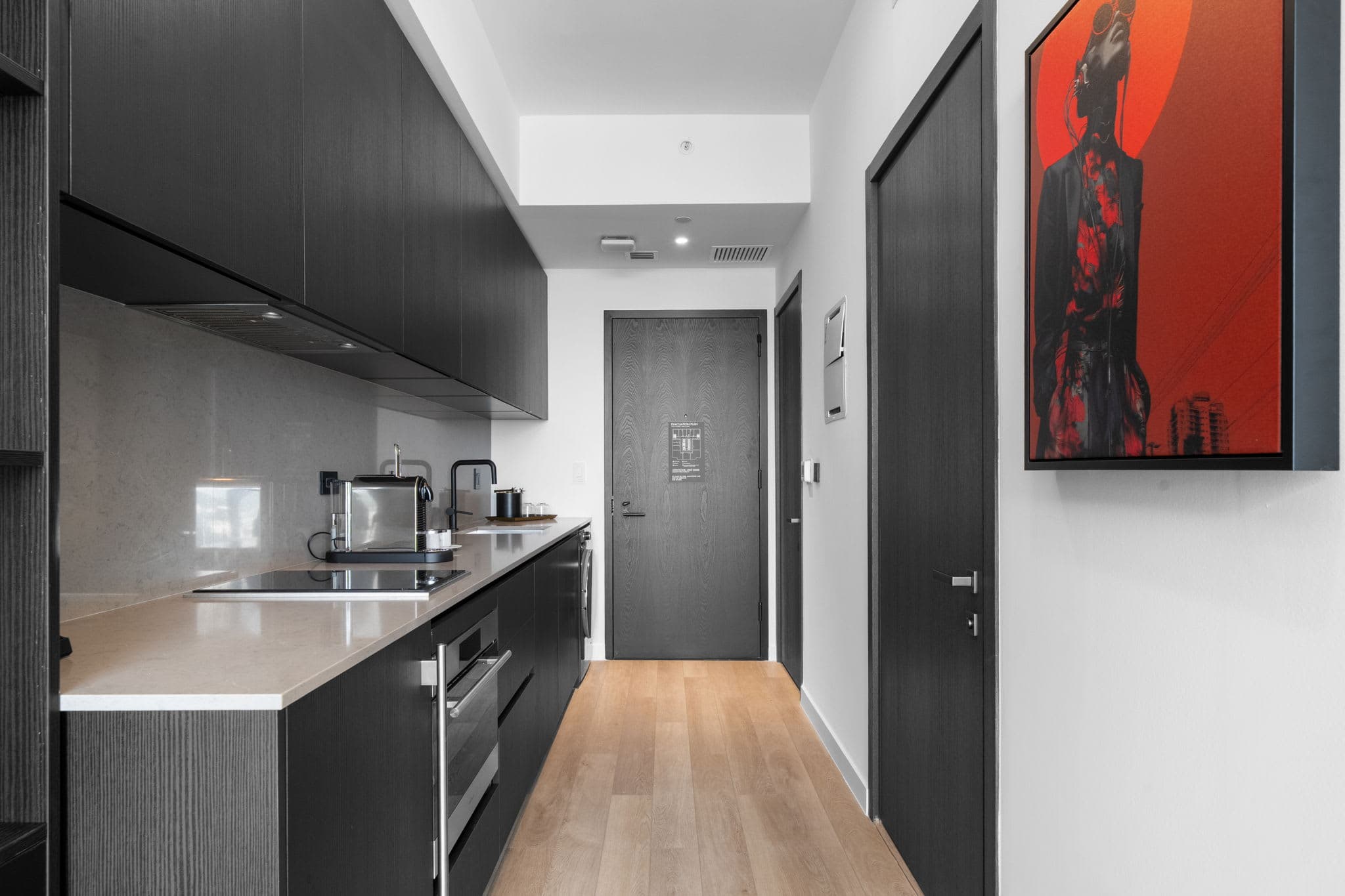 35th Floor E11EVEN Studio with Rooftop Pool City Views