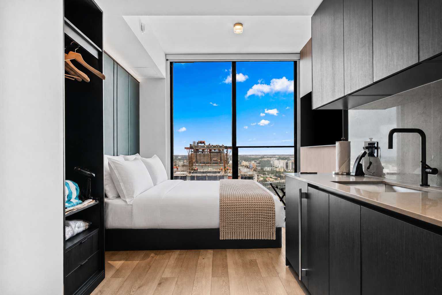 37th Floor Stunning Studio At The E11EVEN Residences