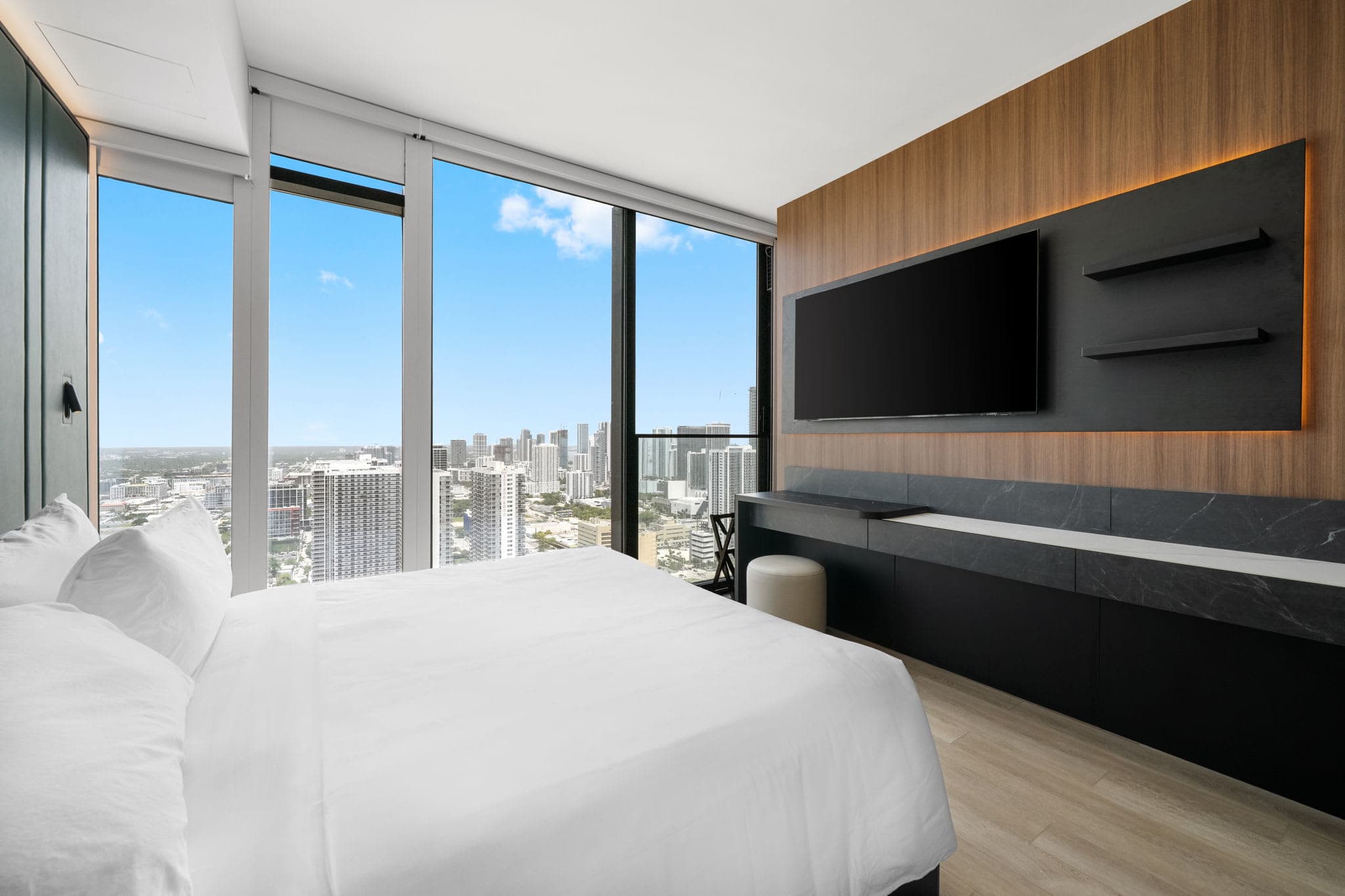 40th Floor E11EVEN Studio w/ Skyline Views