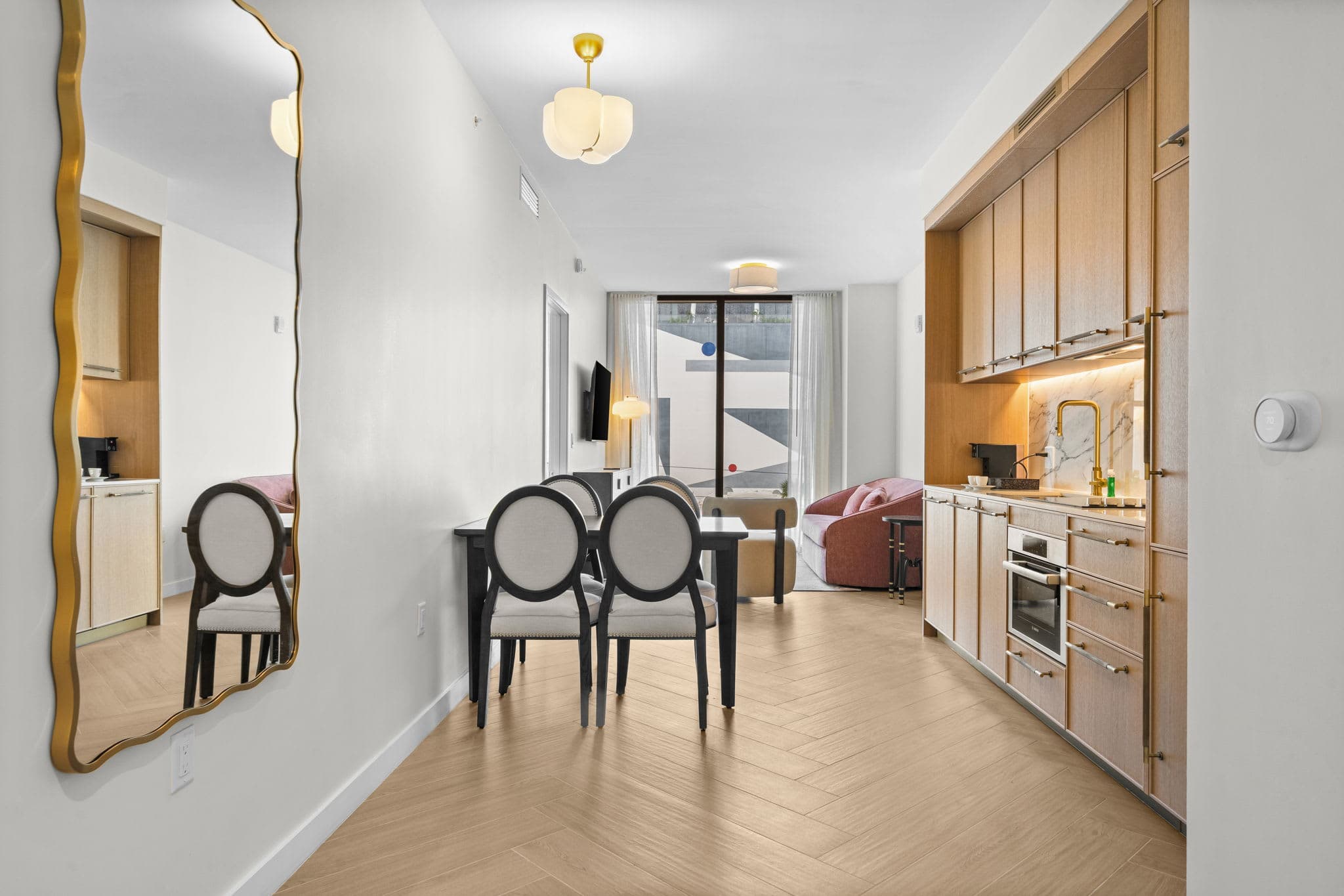 Stylish Wynnwood Apartment with Resort Pool & Gym